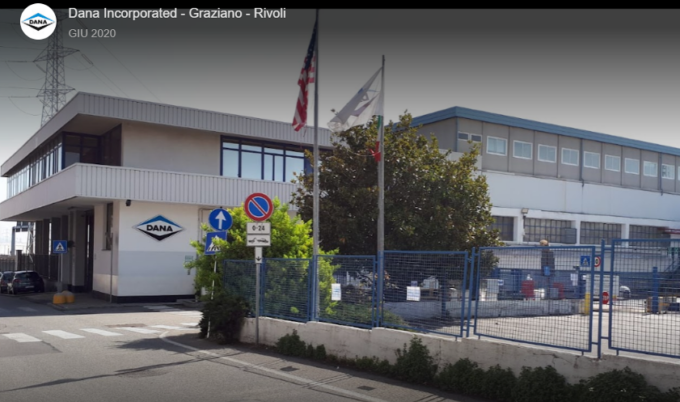 Bruino, 61enne sviene mentre lavora in fabbrica e muore