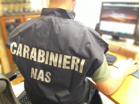 Cibi mal conservati, chiuso un ristorante a Riva presso Chieri