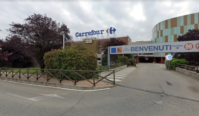 Carrefour mette in cassa integrazione 912 lavoratori