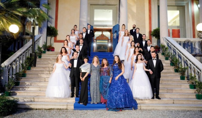 Grande successo per il Ballo Debuttanti Lago Maggiore, la vincitrice è la 16enne Elena Dalcerri