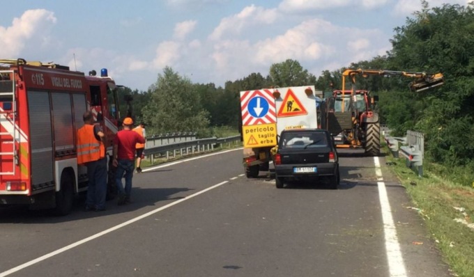 Tampona in auto un camion, muore un uomo di 56 anni