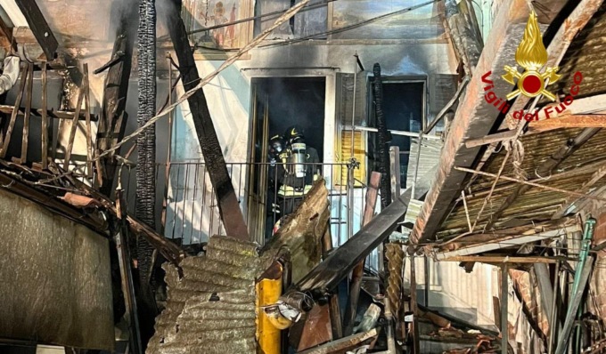 Leinì, anziano intossicato nell’incendio della sua abitazione