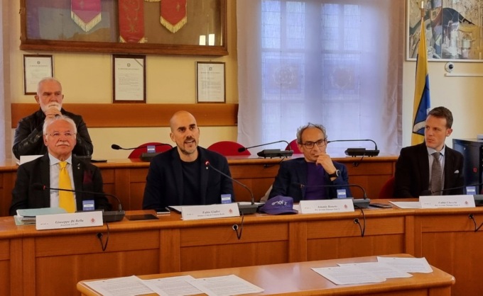 Presentato il contratto Consip Luce 4: illuminazione pubblica all’avanguardia e risparmio energetico