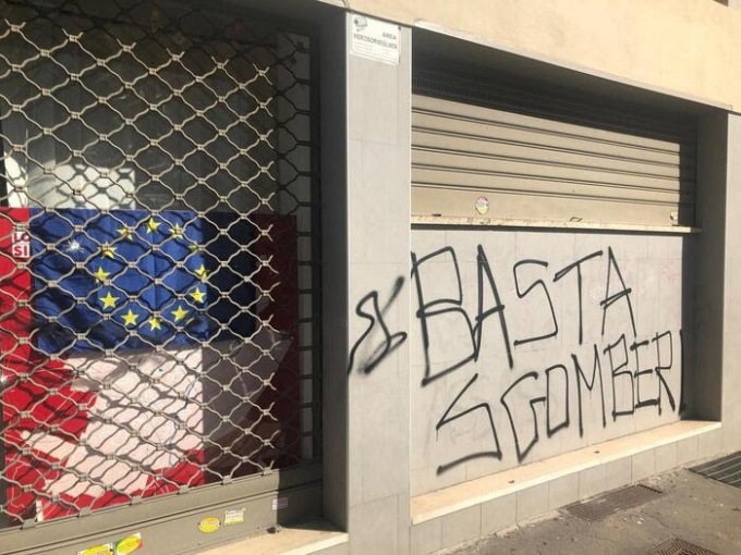 Imbrattata la sede del PD di via Colautti