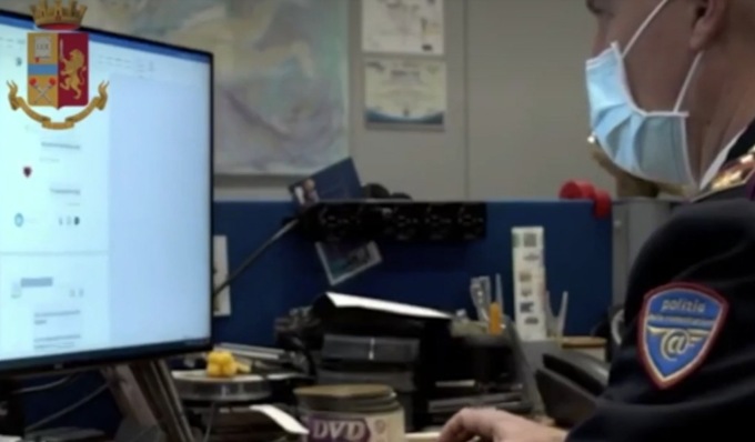 Smantellata rete di pedopornografia, si scambiavano immagini in chat con tanto di abbonamento a 25 euro