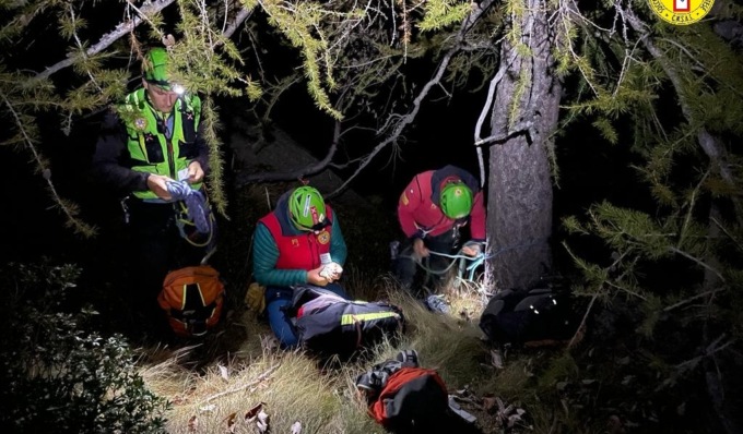 Due scalatori bloccati durante un’arrampicata, salvati nella notte dal Soccorso Alpino