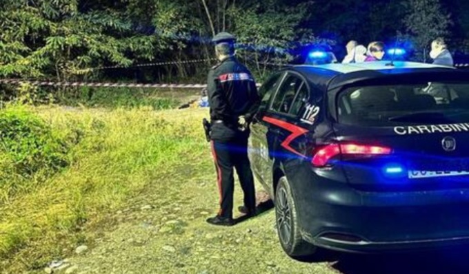 Chivasso, 52enne uccisa a colpi di pistola sotto il cavalcavia del tav Torino-Milano