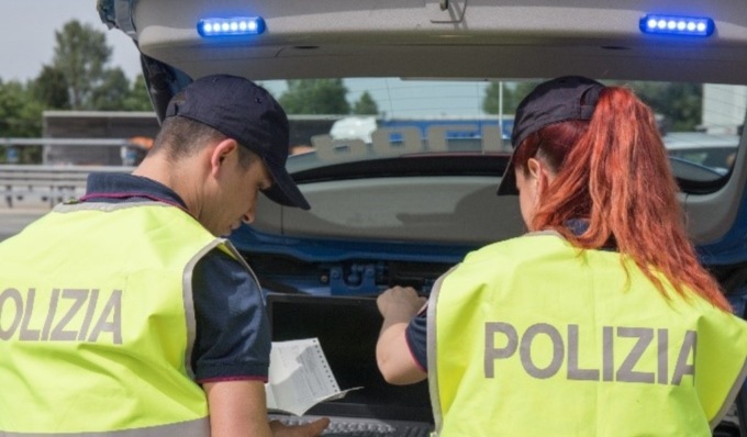 Al volante ubriachi o drogati: in un mese oltre 160 automobilisti sanzionati