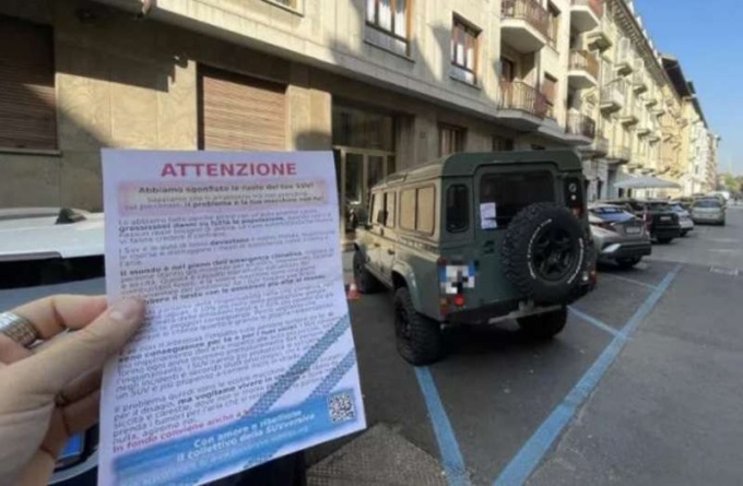SUVversivǝ contro i suv: sgonfiati i pensumatici in zona Crocetta