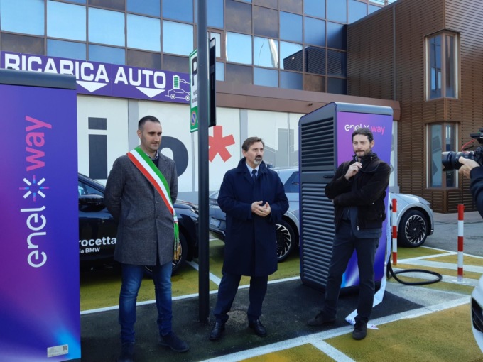Beinasco, inaugurata la prima stazione High Power Charging Enel X Way