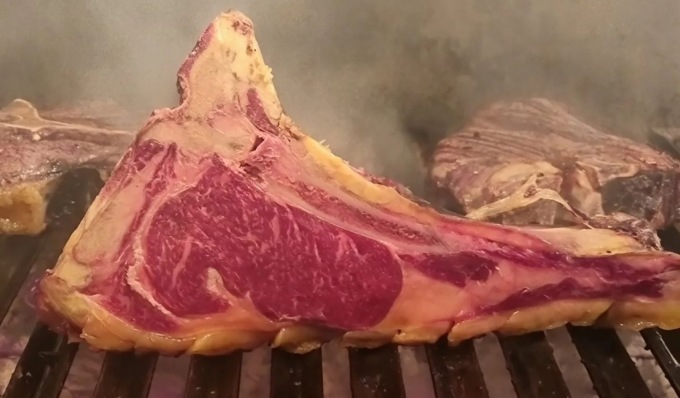 La classifica delle migliori 21 Steak House d’Italia: Torino sul podio