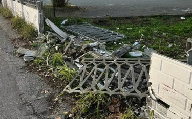 Grugliasco, uomo ubriaco si mette alla guida, sbanda e distrugge un muretto: denunciato