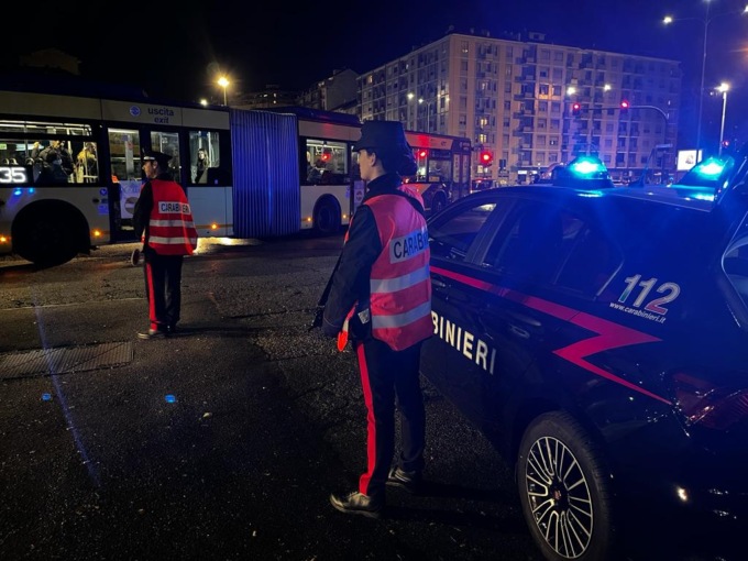 Rubano la collanina d’oro a un coetaneo: quattro minorenni nei guai