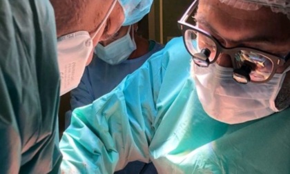 Asportato tumore ovarico di oltre 70 chili: giovane donna salvata alle Molinette