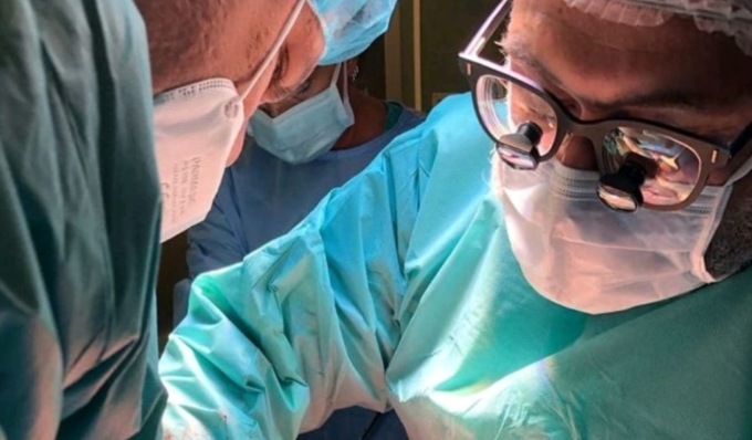 Asportato tumore ovarico di oltre 70 chili: giovane donna salvata alle Molinette