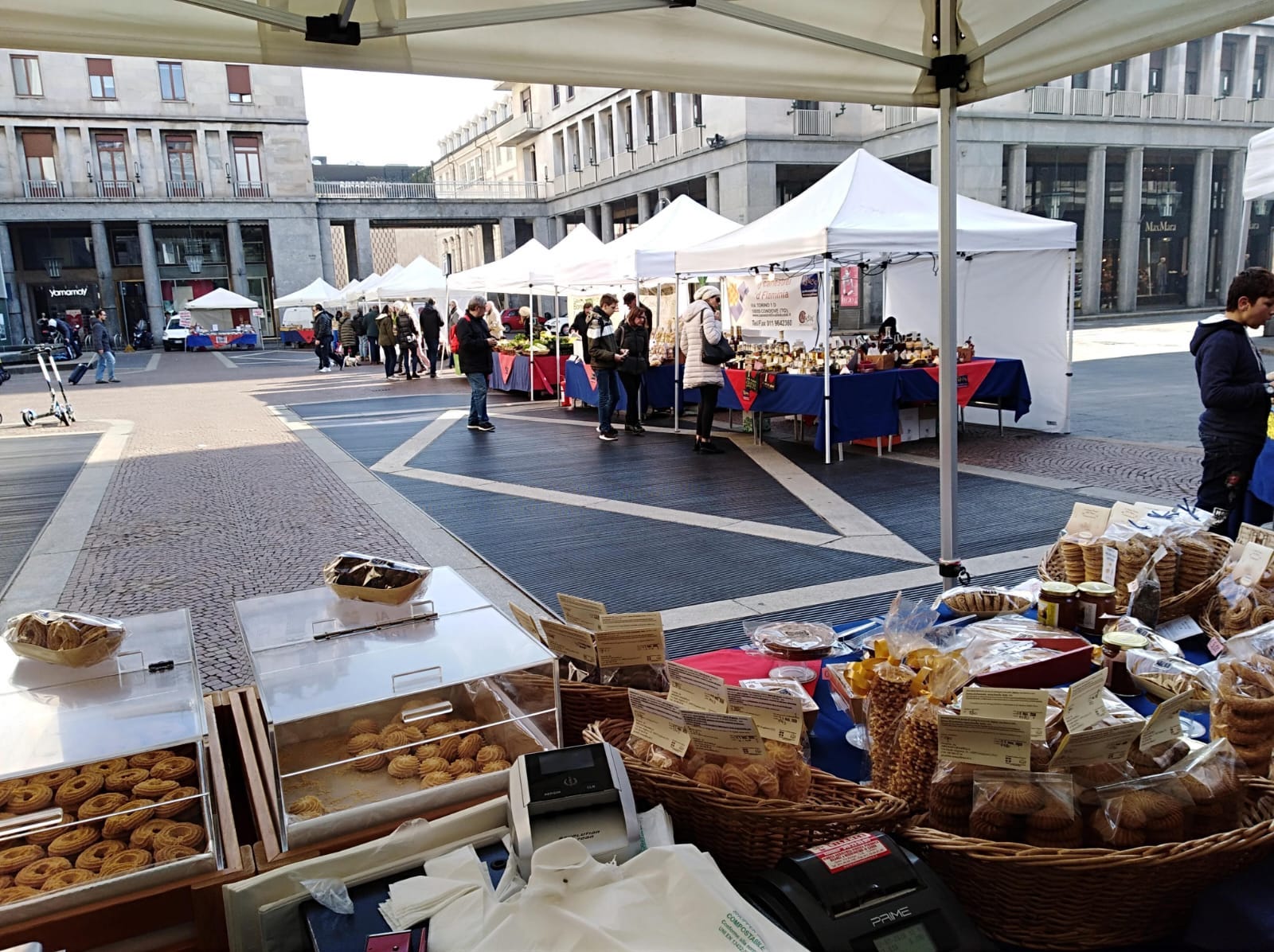mercato_Paniere_piazza_CLN_1