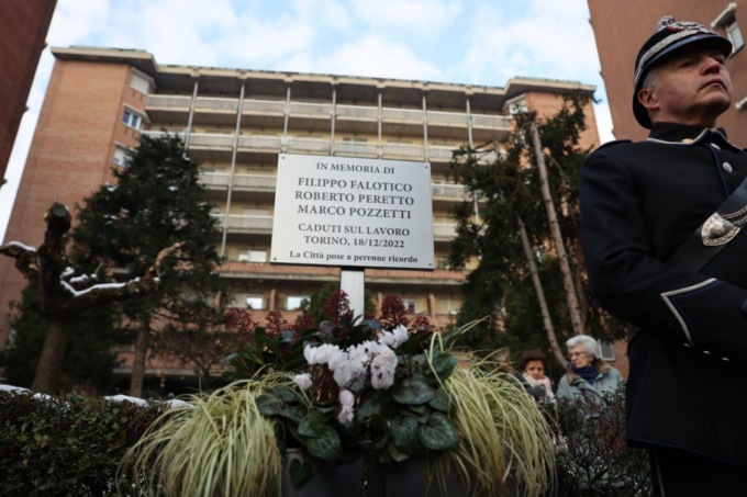 Crollo gru via Genova, a un anno dalla tragedia oggi il ricordo delle tre vittime