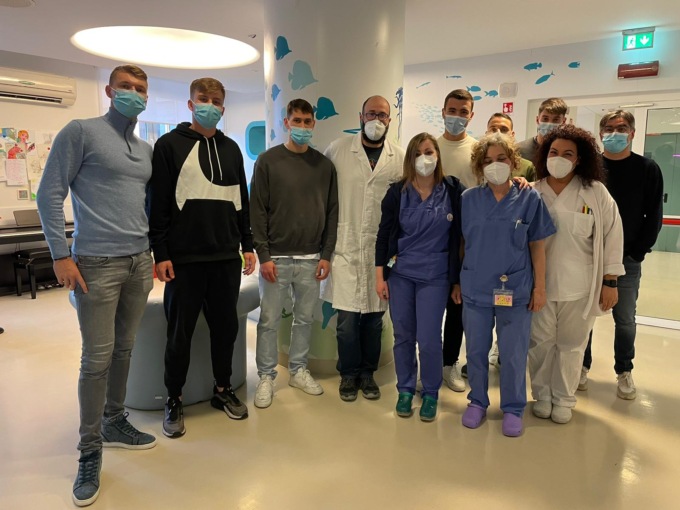 Una delegazione del club granata ha fatto visita ai piccoli pazienti ricoverati all’ospedale Regina Margherita