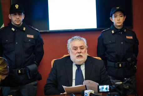 Calano reati e omicidi nel capoluogo piemontese