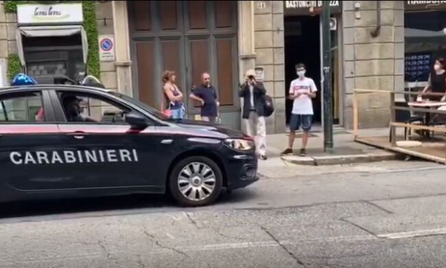 Aveva accoltellato il fratello in un occhio, chiesti 21 anni di reclusione per Carlo Pellegrini