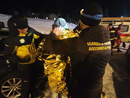 4 migranti tentano di raggiungere la Francia a piedi e si perdono sulle montagne di Claviere: salvati dal Soccorso Alpino