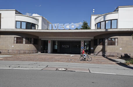 Cospito, minacce anarchiche all’Iveco di Bolzano