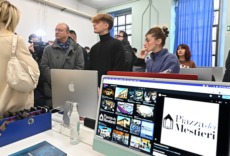 Visita del ministro Valditara alla scuola di formazione “La Piazza dei Mestieri”
