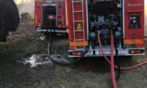Incendio in un deposito di rotoballe in via Pianezza a Collegno