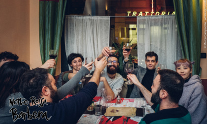 "Notte rossa Barbera": l'evento che celebra l'essenza della piola rivisitando in chiave pop la merenda sinoira