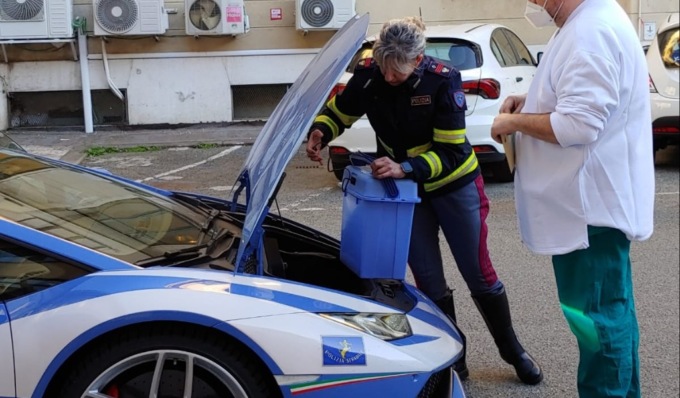 Una Lamborghini della Polizia da L’Aquila fino a Torino per un trapianto di rene