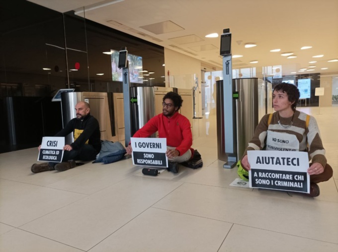 Clima: Extinction Rebellion occupa le sedi Rai e dei quotidiani La Stampa e La Repubblica