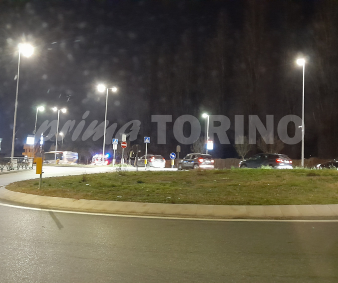 Si sente male mentre aspetta l’autobus alla fermata in corso Trieste a Moncalieri