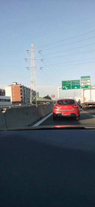 Tamponamento tra due auto in tangenziale tra Rivoli e Orbassano