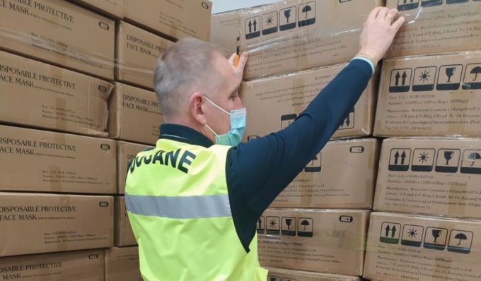 Corruzione sull’importazione di mascherine anti covid: 8 condanne