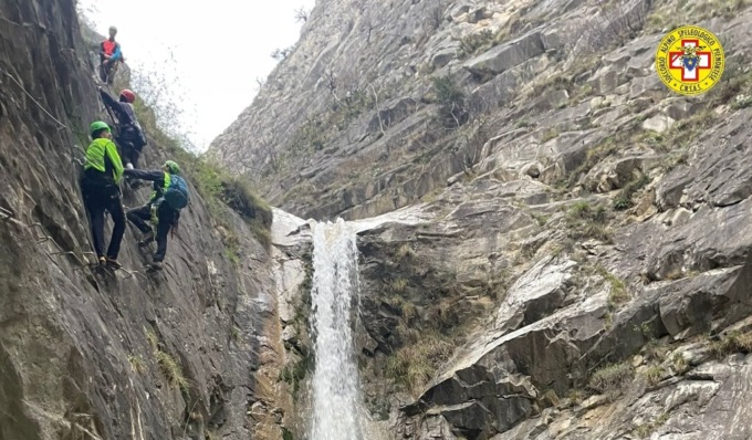 Soccorsi sei escursionisti bloccati sulla ferrata dell’Orrido di Foresto