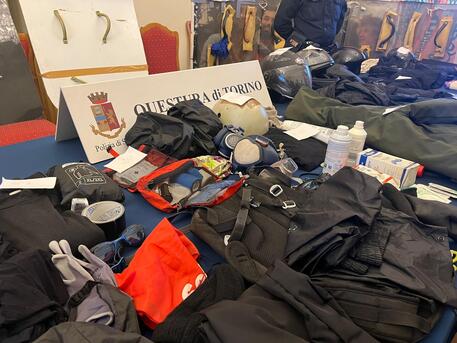 Corteo anarchico: 47 denunce per i disordini di sabato