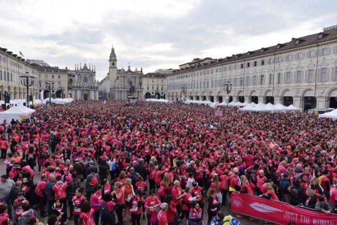 Just the woman I am: tre giorni di corsa-camminata per sostenere la ricerca sul cancro