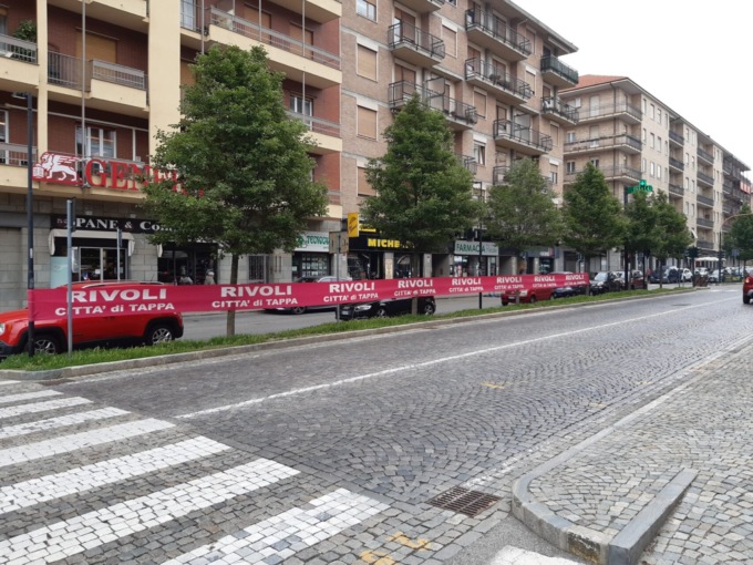 A che ora la carovana del Giro d’Italia arriverà oggi pomeriggio a Rivoli