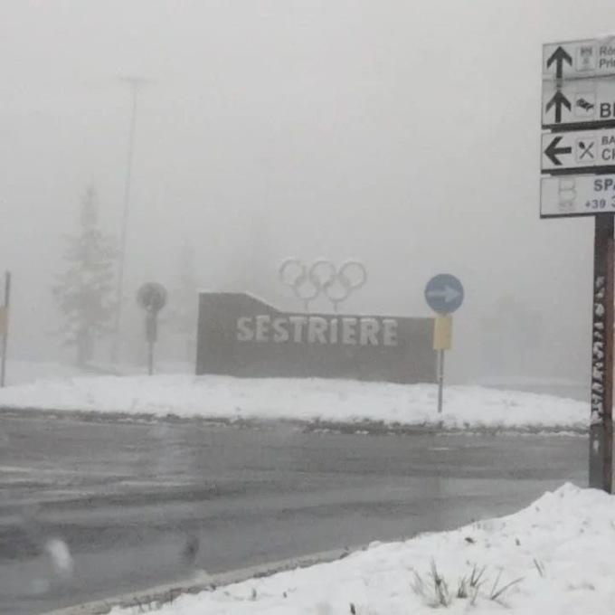 Maltempo, sulle creste alpine è tornata la neve