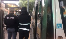 Crocetta, controlli della polizia: identificati 290 passeggeri sulla linea 4 GTT