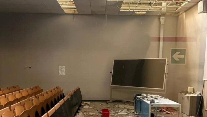 Crollato un controsoffitto in un’aula universitaria di Torino Esposizioni