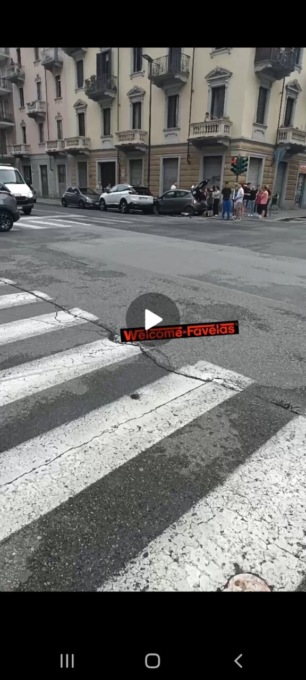 Il video del violento scontro tra due auto in via Spalato nel quartiere San Paolo