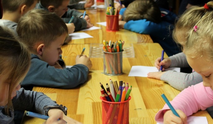 Schiaffi e insulti ai bimbi: assolte (per la seconda volta) le due maestre d’asilo di Rivoli