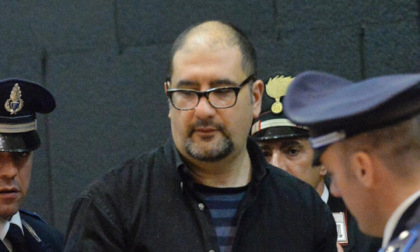 Nessun ergastolo per Alfredo Cospito: condanna definitiva a 23 anni. Guerriglia anarchica a Roma