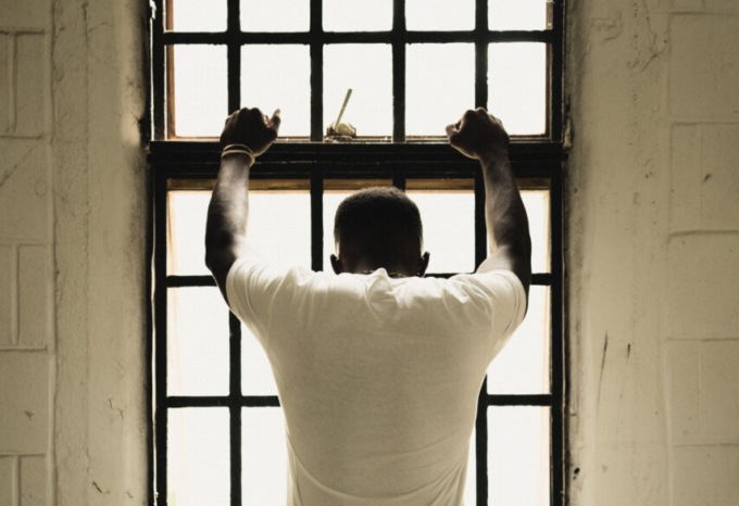 Violenze al carcere di Biella, revocata sospensione per 23 poliziotti, il Tribunale del Riesame: “Fu violenza e non tortura”