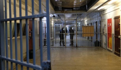 Controllo ordinario al carcere di Torino: detenuto trovato con droga e telefonino in carcere