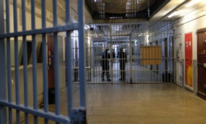 Nuova aggressione nel carcere delle Vallette: detenuto sferra un pugno ad un agente