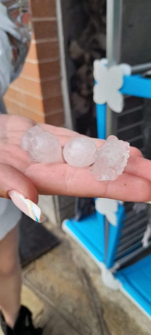 Violenta grandinata nella cintura sud di Torino: colpiti diversi comuni