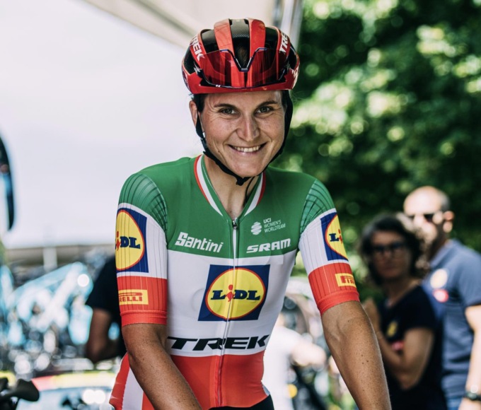 Giro d’Italia Donne, brutta caduta per Elisa Longo Borghini