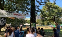 Attivisti per il clima riuniti al parco degli Artiglieri per impedire la costruzione del supermercato